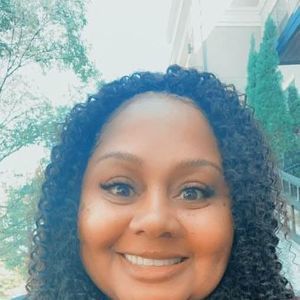 Meet your Posher, Dorinda